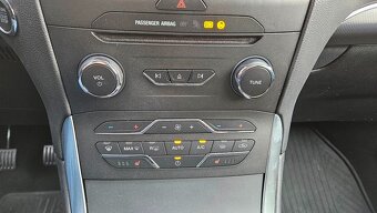 Ford Galaxy 2.0 TDCi 110 kW Titanium 7míst - 5