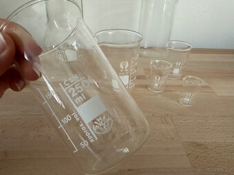 Laboratorní sklo - 5