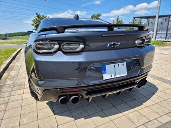 Chevrolet Camaro SS - 5