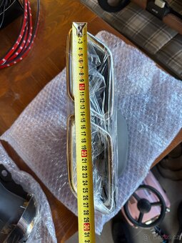 Koncovky Mercedes C63 - 5