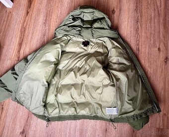 Jako nová péřová bunda Air Jordan - vel.L - 5