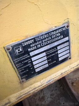 PODKOP na nakladač HON UN 053 a malou lžíci k tomu - 5