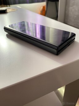 Samsung Galaxy Z Fold 3 - 5