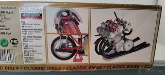MV Augusta 1:9 Italleri tři válec. - 5