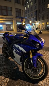 Yamaha R1 big bang - 5