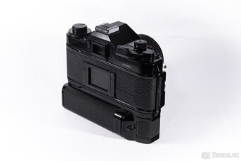 Canon A-1 a Canon FD 50mm f/1.4 Power Winder - 5