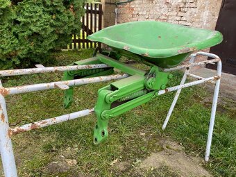 Sedlo Zetor 3011 - 5