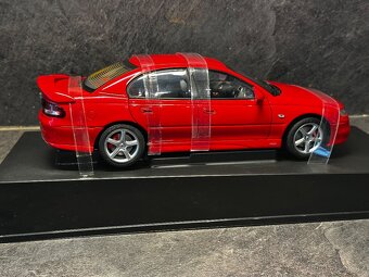 Holden Commodore VT2 Clubsport R8 Autoart - 5
