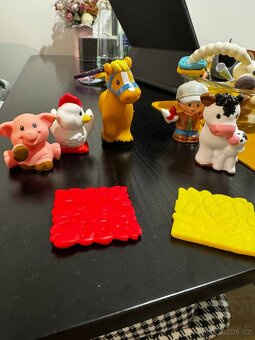 Fisher-Price Little People – Péče o farmu (anglická verze) - 5