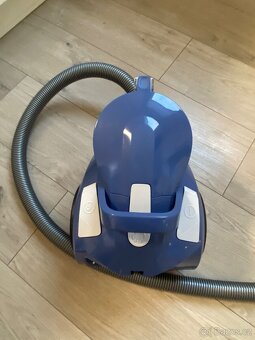 Bezsáčkový vysavač Rowenta RO4881EA Compact Power Cyclonic - 5