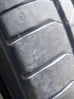 275/40R22 107Y A 315/35R22 111Y - 5