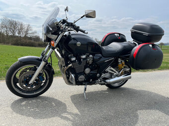 Yamaha XJR 1300 - 5