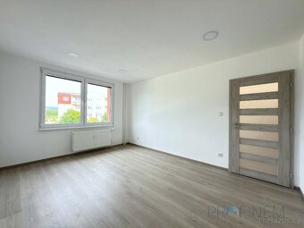Pronájem zrekonstruovaného bytu 1+1, 36 m² – Popradská, Ústí - 5