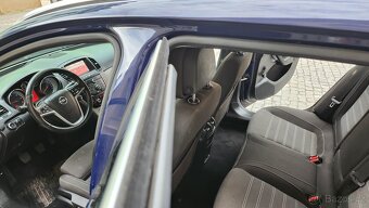 Opel insignia 2.0 TDCI 96kw TOP STAV - 5