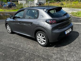 Peugeot 208 1.2i 55kw, r.2024, 17 500km, 1.maj., serviska - 5
