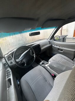 Ford Explorer 4.0 OHV 1997 - 5