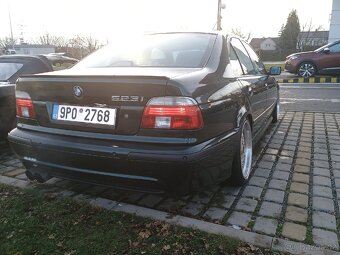 BMW e39 523i - 5