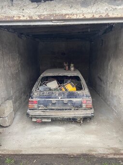 2 GARAZE VEDLE SEBE - Ostrava - Švermova - 5