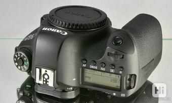 Canon EOS 6D full-frameFull HDVGPS/WIFI16200Exp - 5