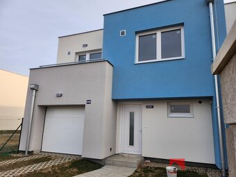 Dům 5+kk/terasy, garáž, zahrada, 520m2 - 5