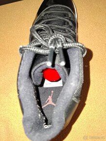 Nike Air Jordan XI Bred 2012 - 5