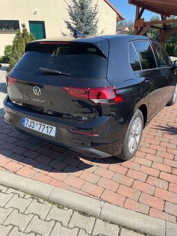 Volkswagen Golf 8 1,5TSI 150PS 2023 nehav.1.majitel težné - 5