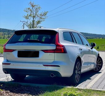 Volvo V60 II D4 145kw 2022 Momentum Pro - 5