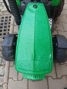 Prodám dětský traktor John Deere dočasně zamluvený - 5
