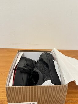 CHRISTIAN LOUBOUTIN - 5