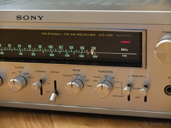 SONY STR-7055 FM/AM stereo přijímač (1972-76) - 5