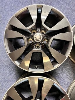 5x112 R17 Škoda Yeti originál alu disky - TOP - 5