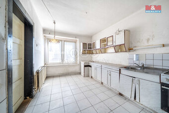Prodej rodinného domu, 373 m², Lom - 5