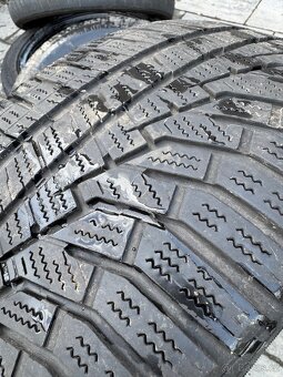 235/40 r19 Hankook - 5
