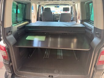 Lůžková úprava VW T5/T6 Multivan konzoly s deskou vč matrace - 5