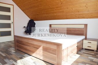 Pronájem kompletně zařízeného bytu 1+KK s balkonem v RD v Ru - 5