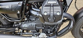 Moto Guzzi v9 Bobber - 5