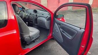 Toyota Yaris 1999 - 5