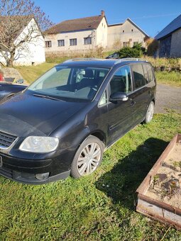 VW Touran 2,0 TDI - 5