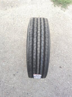 Nákladní pneu Otani 245/70 r17,5 - 5
