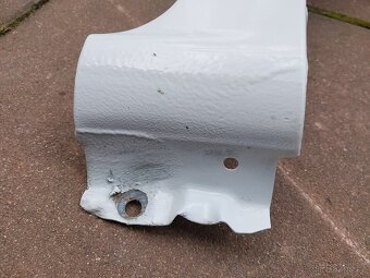 Nissan NV200 : Blatník bílý pravý - 5