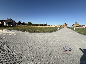 St. pozemek 972 m2, kompletně zasíťovaný, Sány - okr. Nymbur - 5