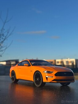 FORD zberatelsky model v mierke 1:18. - 5