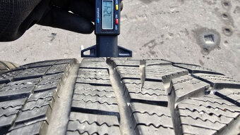 Zimní pneu 225/40/18 Hankook - 5