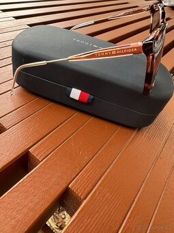 Sluneční brýle Tommy Hilfiger - 5