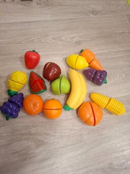 Dřevěná kuchyňka + příslušenství - 5