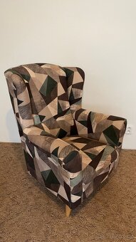 Křeslo Astrid s taburetem . - 5