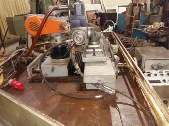 prodám nástrojovou brusku la prora beta - 5