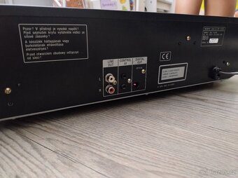 SONY CDP-CE505 přehrávač na 5cd - 5