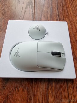 Razer Deathadder v4 pro - 5