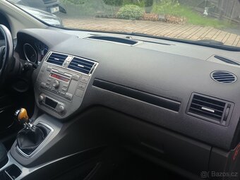 Ford Kuga 4x4 2,0 TDCi 100 kw - 5